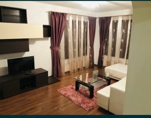 Închiriez apartament 