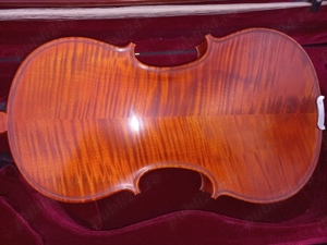 Vând vioară 4 x 4 cu husă,arcuș și contrabărbie - imagine 3