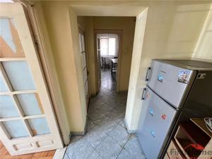 Apartament 3 camere , zona centrala, parter - imagine 10