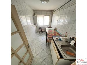 Apartament 3 camere , zona centrala, parter - imagine 6