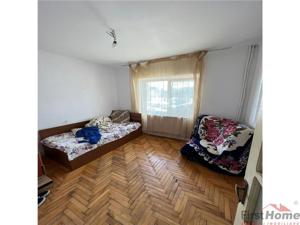 Apartament 3 camere , zona centrala, parter - imagine 2