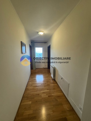 Vila + apartament la gri in Piatra Neamt - imagine 17