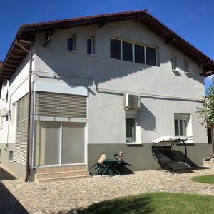 Casa Curtea de Arges 256mp langa Manastire - imagine 3