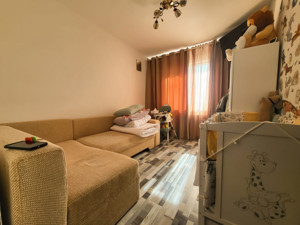 Apartament 3 camere, zona Vest - imagine 3