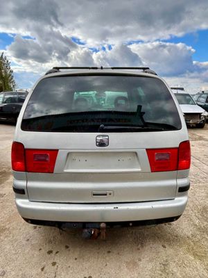 Dezmembram Seat Alhambra 1.9 tdi  cod motor AUY 115cp an 2000-2010 - imagine 7