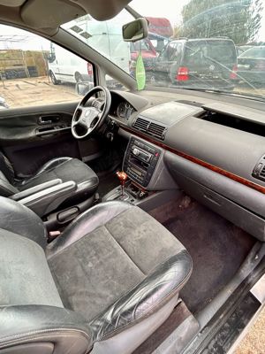 Dezmembram Seat Alhambra 1.9 tdi  cod motor AUY 115cp an 2000-2010 - imagine 4