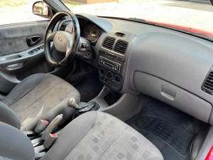 Hyundai Accent în stare bună! - imagine 7