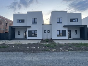 Proprietar 1 2 duplex Dumbrăvița  - imagine 2