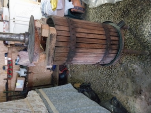 Vind teasc și zdrobitor de struguri.  - imagine 2