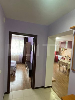 Apartament 2 camere open space in zona Cora - imagine 3