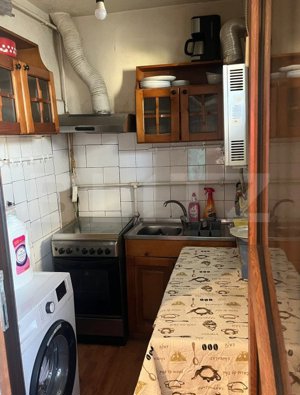 Apartament 3 camere , semidecomandat, 37 MP, zona 9 MAI - imagine 4