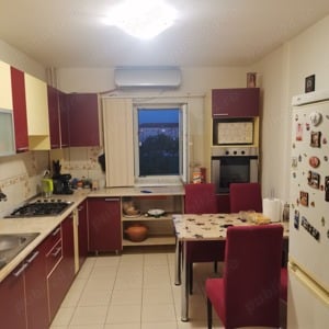 Închiriez apartament cu 2 camere