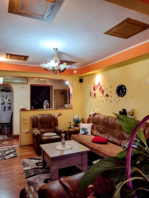 Apartament de vânzare.