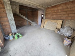 Vând 1 2 Duplex - 4 camere -165.000E colțul 170.000E partea dreaptă - Comision 0%-panouri solare - imagine 10