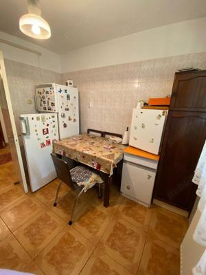 Apartament spațios cu 3 camere de vânzare - ideal pentru familie - imagine 10