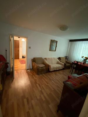 Apartament spațios cu 3 camere de vânzare - ideal pentru familie - imagine 3