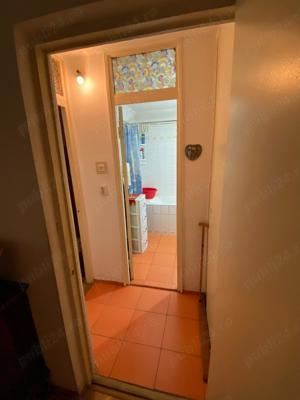 Apartament spațios cu 3 camere de vânzare - ideal pentru familie - imagine 2