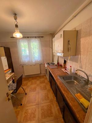 Apartament spațios cu 3 camere de vânzare - ideal pentru familie - imagine 9