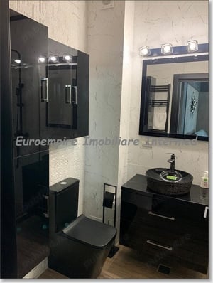 Apartament de vanzare cu 3 camere decomandat zona Mamaia  - imagine 9