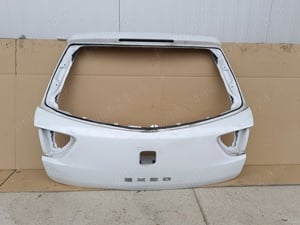 Hayon Seat Exeo fára luneta 