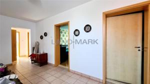 EXCLUSIVITATE , Vila Braytim, 4 dormitoare, garaj, strada linistita. - imagine 8