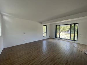 Drumul Taberei, Valea Oltului, vila tip duplex, P+2E, suprafață 160mp 5 camere