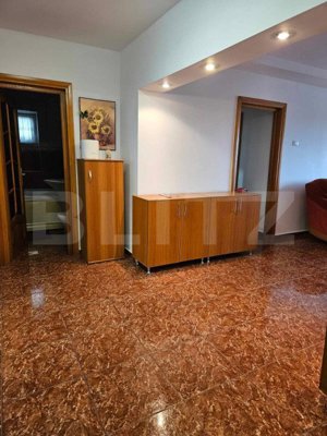 Apartament de 4 camere, 100 mp, zona Nicolina - imagine 3