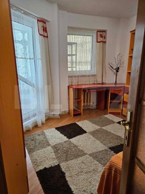 Apartament de 4 camere, 100 mp, zona Nicolina - imagine 8