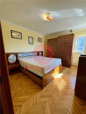 Apartament 3 camere cu centrala pe gaz, zona Tomis Nord - imagine 2