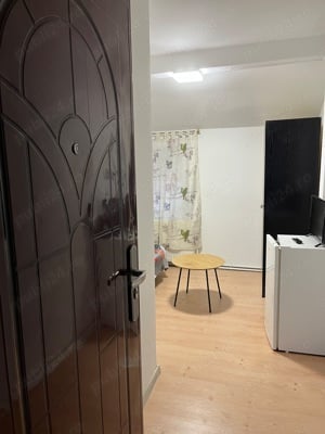 Închiriez apartament  - imagine 4