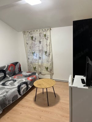 Închiriez apartament 