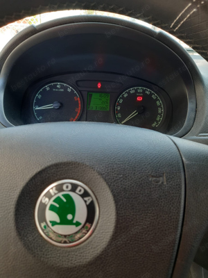 Skoda Fabia 1.2 HTP 2009 - imagine 7