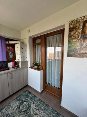 SUPER OFERTA! Apartament 3 camere, decomandat, 80mp, 5 5, lift, pod - imagine 4