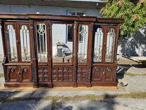  Biblioteca vintage cu uși vitralii+sculptura lemn în curs de reconditionare