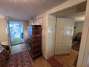 Casa cu o suprafata totala de 1727 Mp, zona Ilarie Chendi, Sighisoara - imagine 5