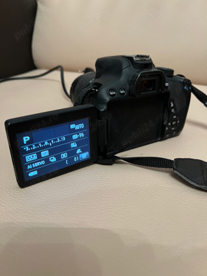 Aparat Foto Canon 700D + Obiectiv - imagine 8