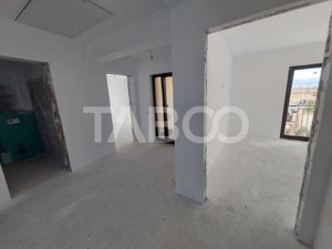 Casa individuala de vanzare 150 mpu si teren 634 mp Tineretului Sibiu - imagine 13