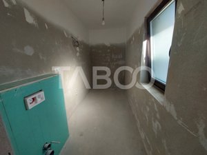 Casa individuala de vanzare 150 mpu si teren 634 mp Tineretului Sibiu - imagine 14