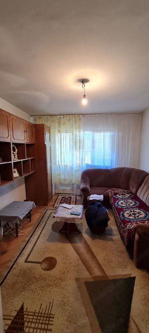 Vand apartament 2 camere  - imagine 4