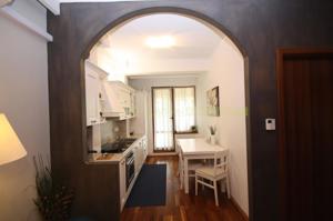 Apartament 2 camere, inchiriere lunga durata, pret negociabil Sos Sisesti - Apicultorilor, Bucuresti - imagine 2