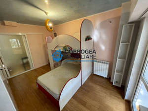  ZONA PECO- 3 CAMERE  MOBILAT SI UTILAT MODERN, GRADINA PRIVATA ,PARCARE - imagine 6