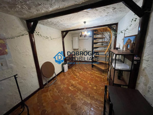  ZONA PECO- 3 CAMERE  MOBILAT SI UTILAT MODERN, GRADINA PRIVATA ,PARCARE - imagine 12