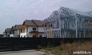 Executam case pe structura metalica usoara .