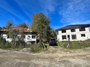 Casa cu doua nivele la rosu in zona Barga, aproate de Colibita. - imagine 2