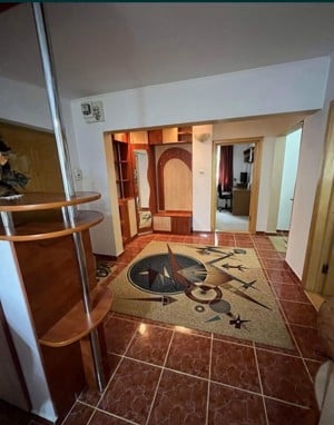 De vânzare apartament cu 3 camere, etaj 1  - imagine 4