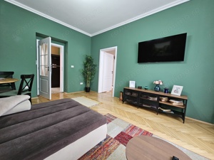 Pretabil investitie! Ultracentral! Studio+apartament cu 2 camere! - imagine 3