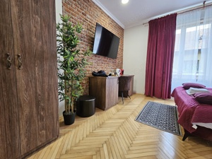 Pretabil investitie! Ultracentral! Studio+apartament cu 2 camere! - imagine 14