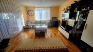 Apartament cu 3 camere,decomandat,84 mp,Petresti