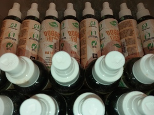 Spray parfumant pentru caini Fresh Doggie pulverizator Hot Dog 150 ml Flacon pulverizator de călător