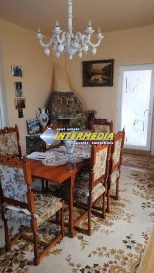 Casa de vanzare in Alba Iulia Centru cu 4 camere teren aferent 1000 mp 